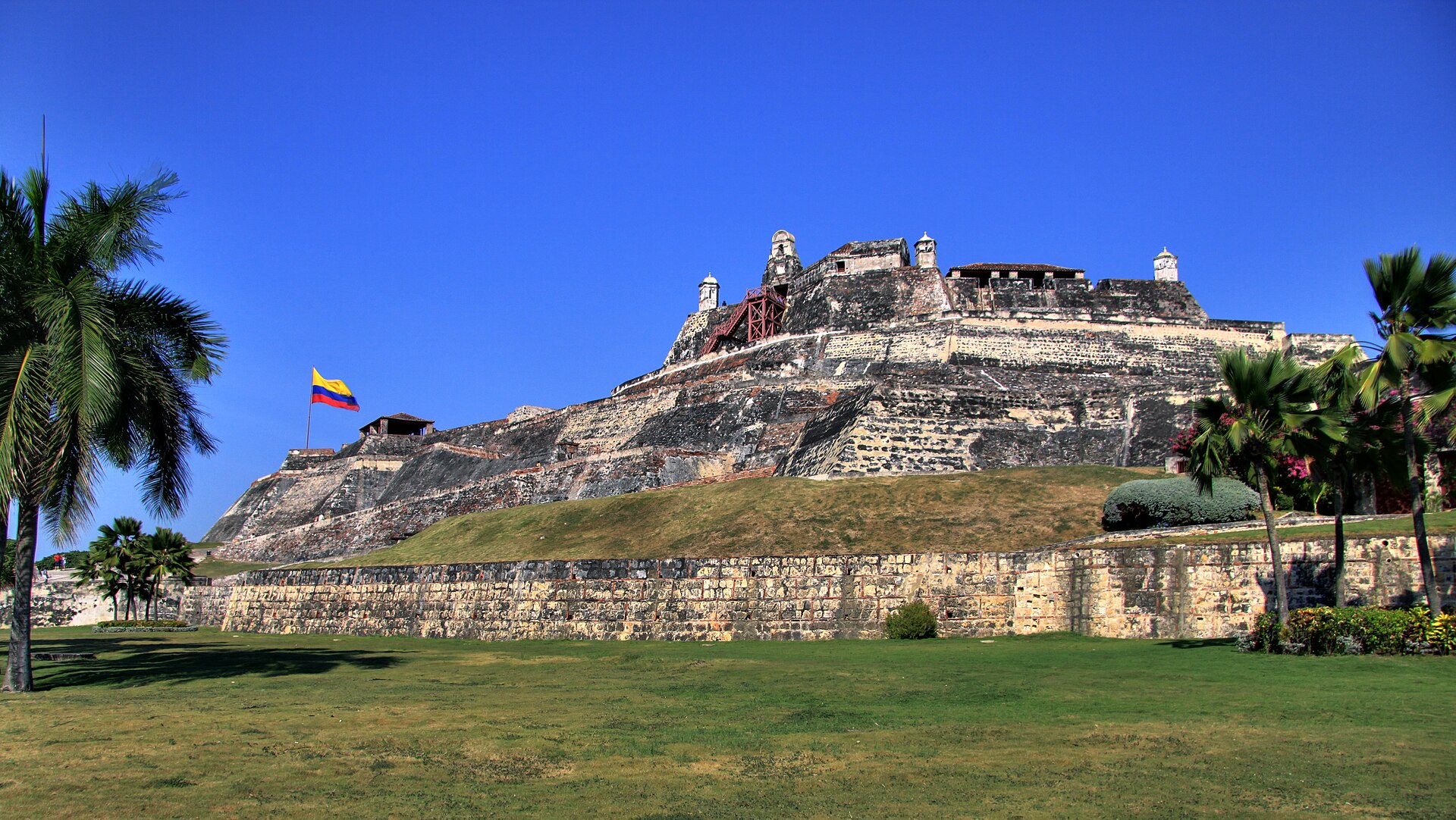 Castillo San Felipe de Barajas sobre la colina de San Lázaro